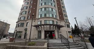 Boy dies after fall from downtown Ottawa building