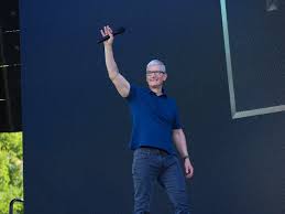 Tim Cook to step down as Apple CEO; John Ternus to take over Sept. 1