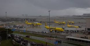 Talks to bail out Spirit Airlines stall as company teeters toward collapse