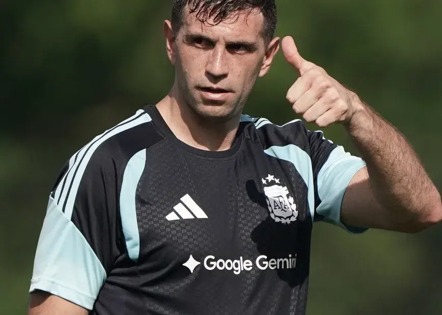 مارتینِز پیش از دیدار افتتاحیه با الجزایر به تمرینات آرژانتین بازگشت