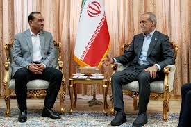 États-Unis et Iran se rapprochent d’un accord, mais le risque de guerre persiste