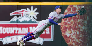 Le plongeon de Carson Benge en neuvième manche aide les Mets à sceller une victoire de série contre les Angels